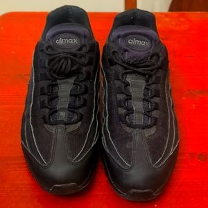 Mens Black Leather Nike Air Max 95. Size 9.5